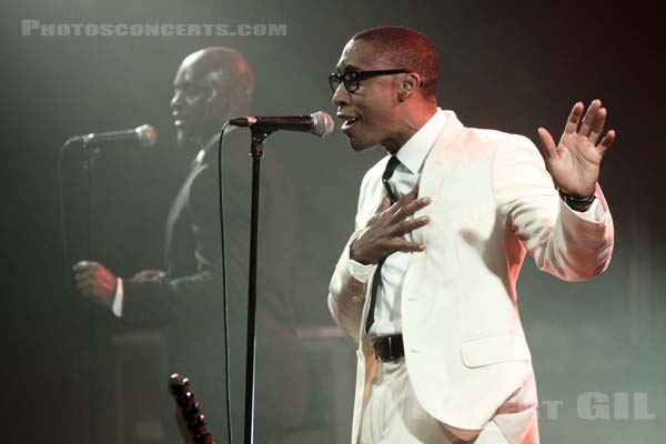 RAPHAEL SAADIQ - 2009-04-14 - PARIS - Le Bataclan - 